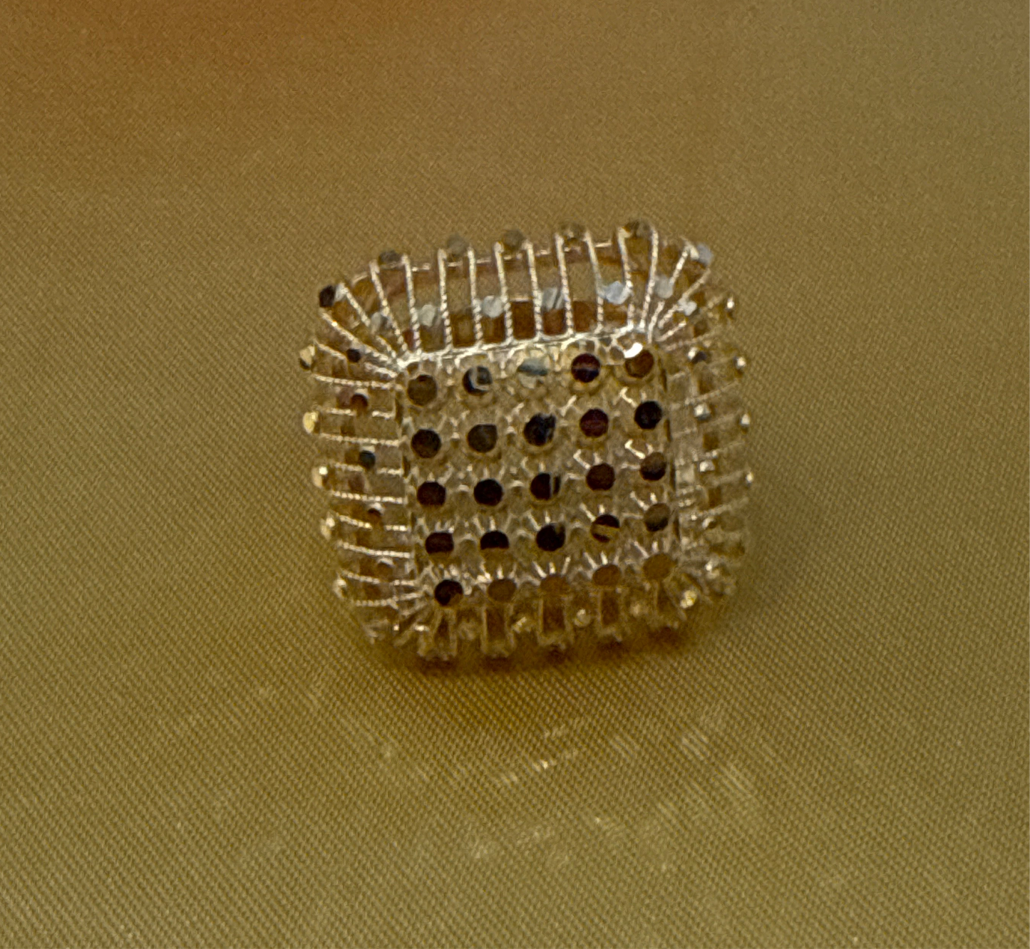 High Polished Reflective Square Shaped Open Gallery with Filigree Italian Designer inspired Elegant Light a weight Party Ring with a Modern Twist with 22K Gold Size 8, 4.6g SKU: R0168W