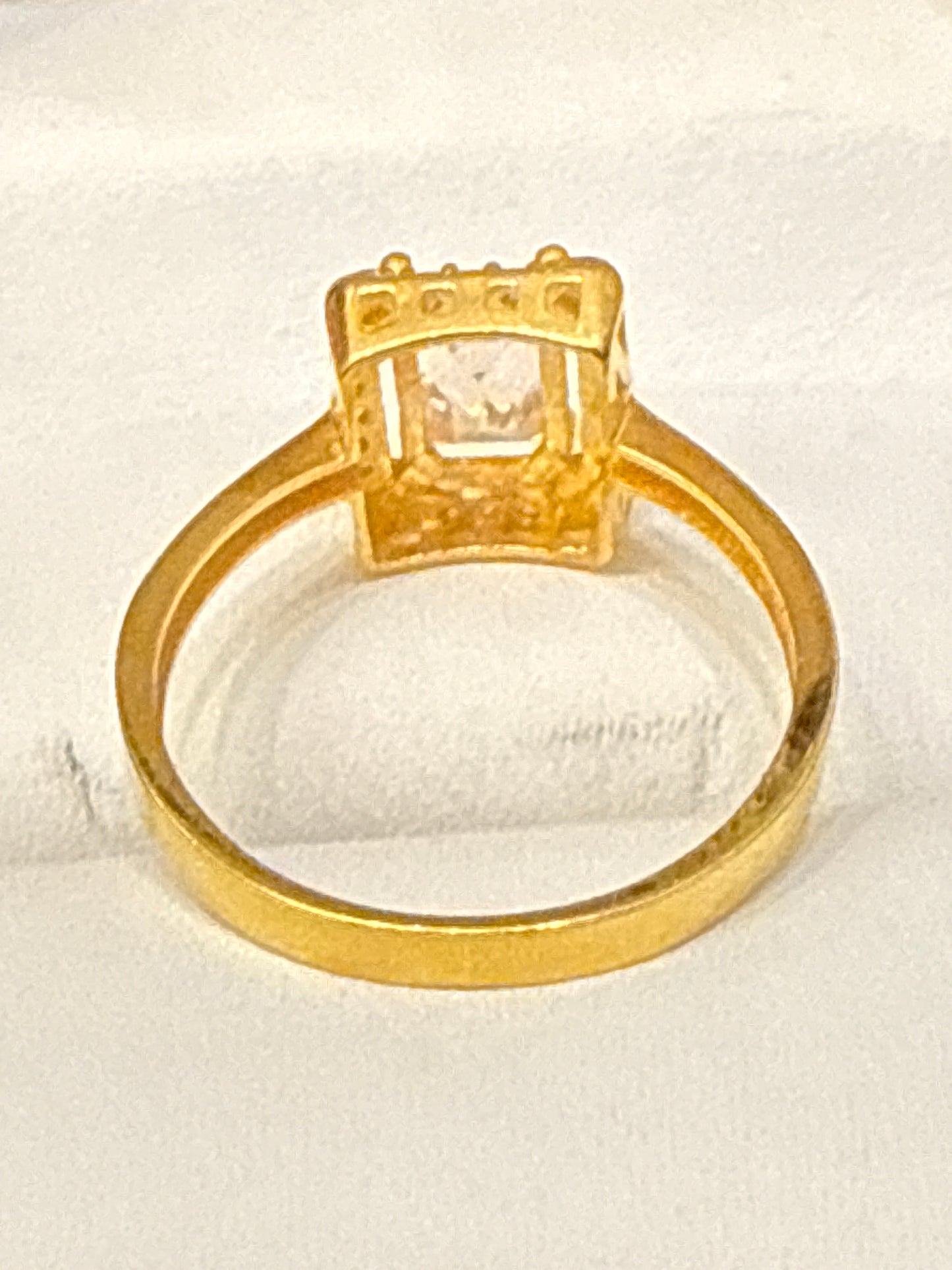 Ring 22K Gold Size8, Weight: 3.2g SKU:R132