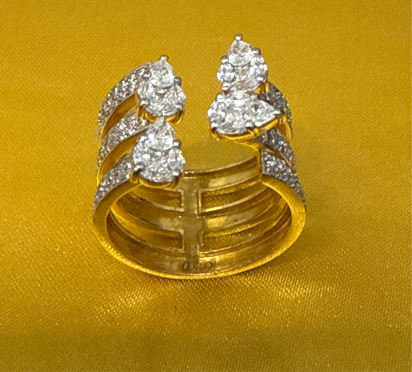Ring 22K Gold Size adustable, Weight: 7.3g SKU:R112w