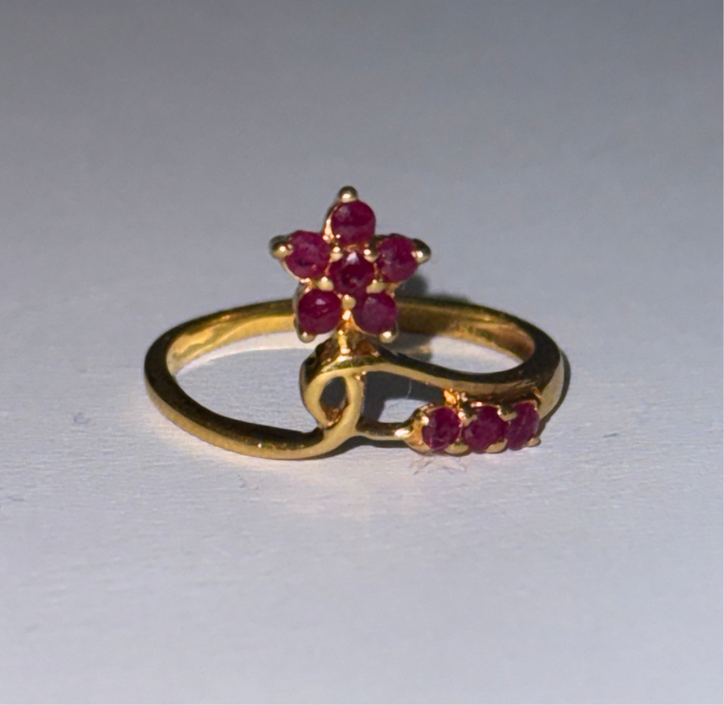 Modern Red Ruby 0.8 CT Floral Ring 22K Gold Size 5.5, 2.2g SKU: R0143W