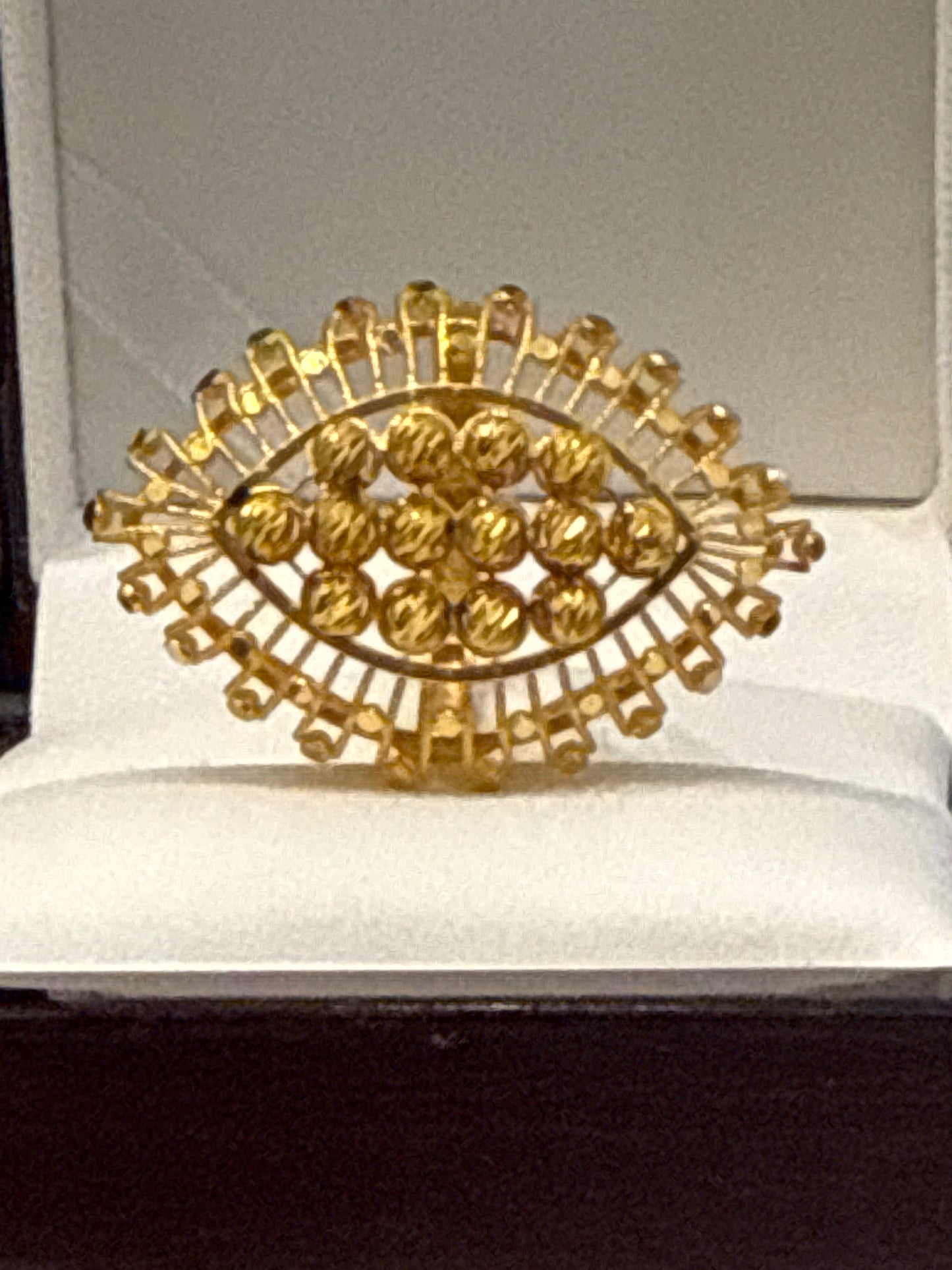 Dubai Morden Oval Design Laser Cut High Polish Shine Ring 22K Gold Size 8, Weight: 5.0g SKU:R165W