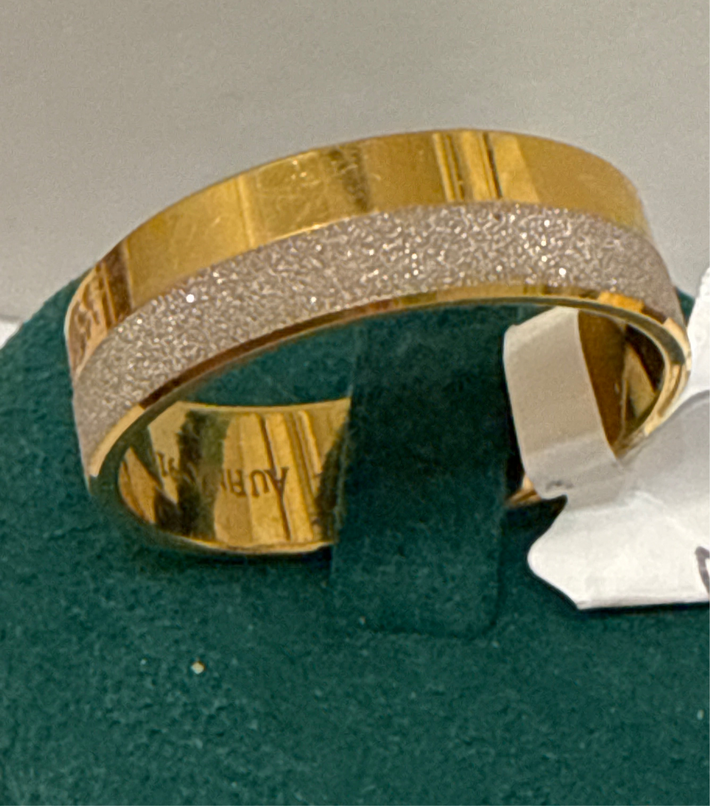 Wedding Band Classic Design with Diamond Cut in 22K Gold with Size 11.5, 9.8g SKU: R0215M