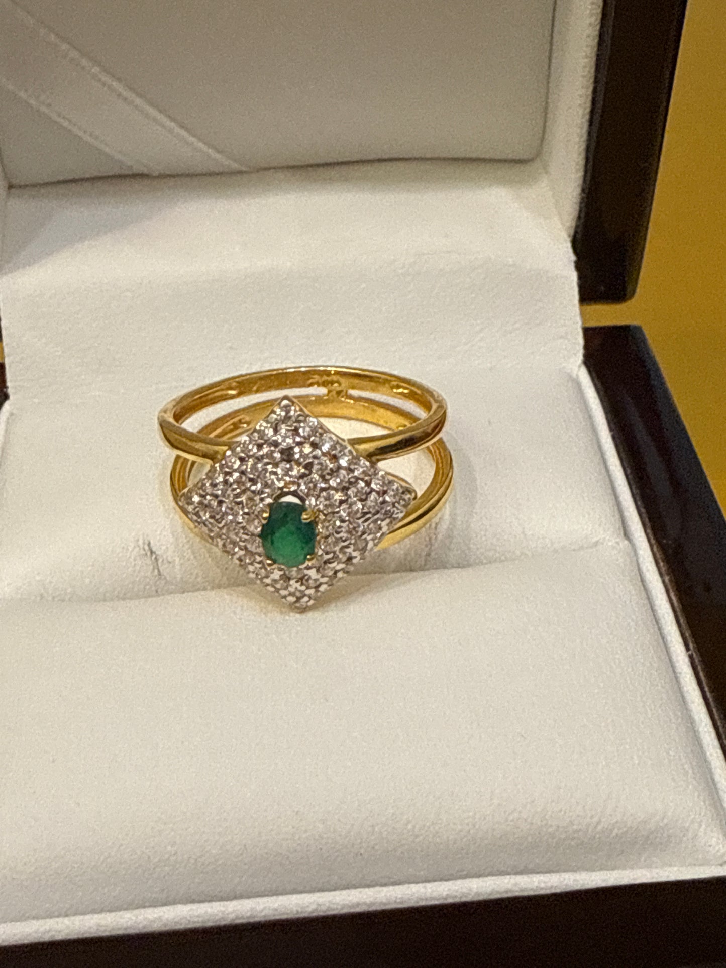 Ring 22K Gold Size6, Weight: 4.3g SKU:R135w