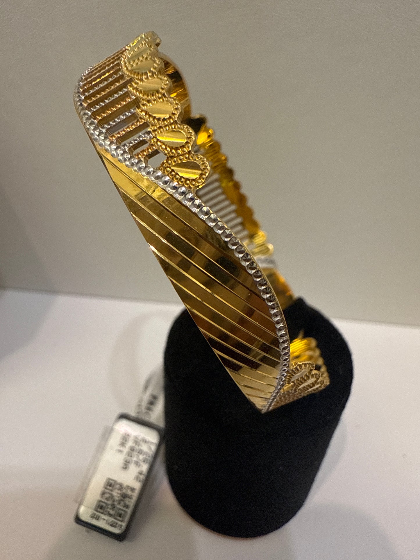 ORO - Italian Designer 22K in two Color Gold and Rhodium Plated Stackable Bangle. 26.42g, 2.6 inches - SKU: BA005