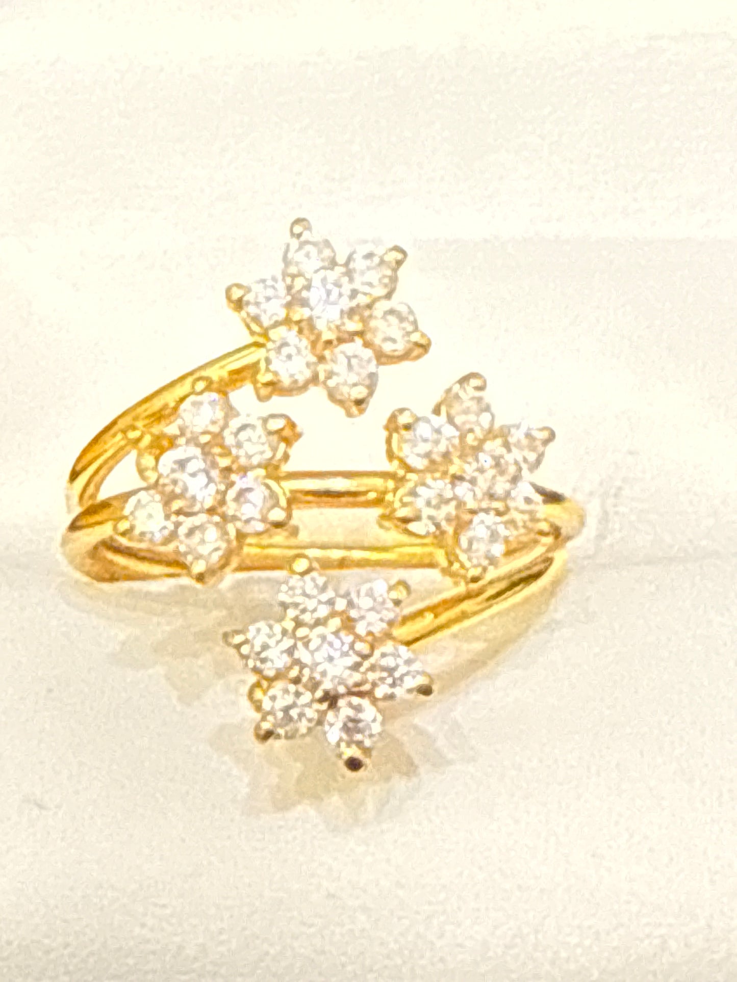 Ring 22K Gold Size 7, Weight: 4.2g SKU:R010