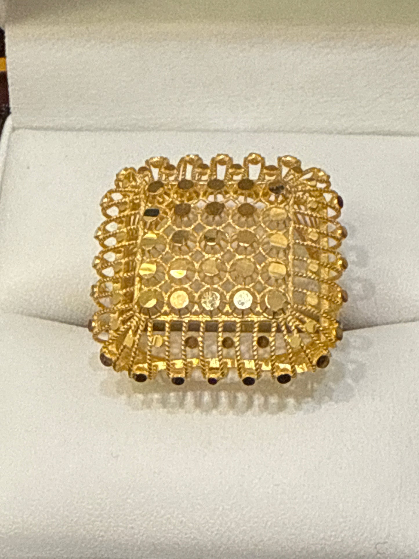 High Polished Reflective Square Shaped Open Gallery with Filigree Italian Designer inspired Elegant Light a weight Party Ring with a Modern Twist with 22K Gold Size 8, 4.6g SKU: R0168W