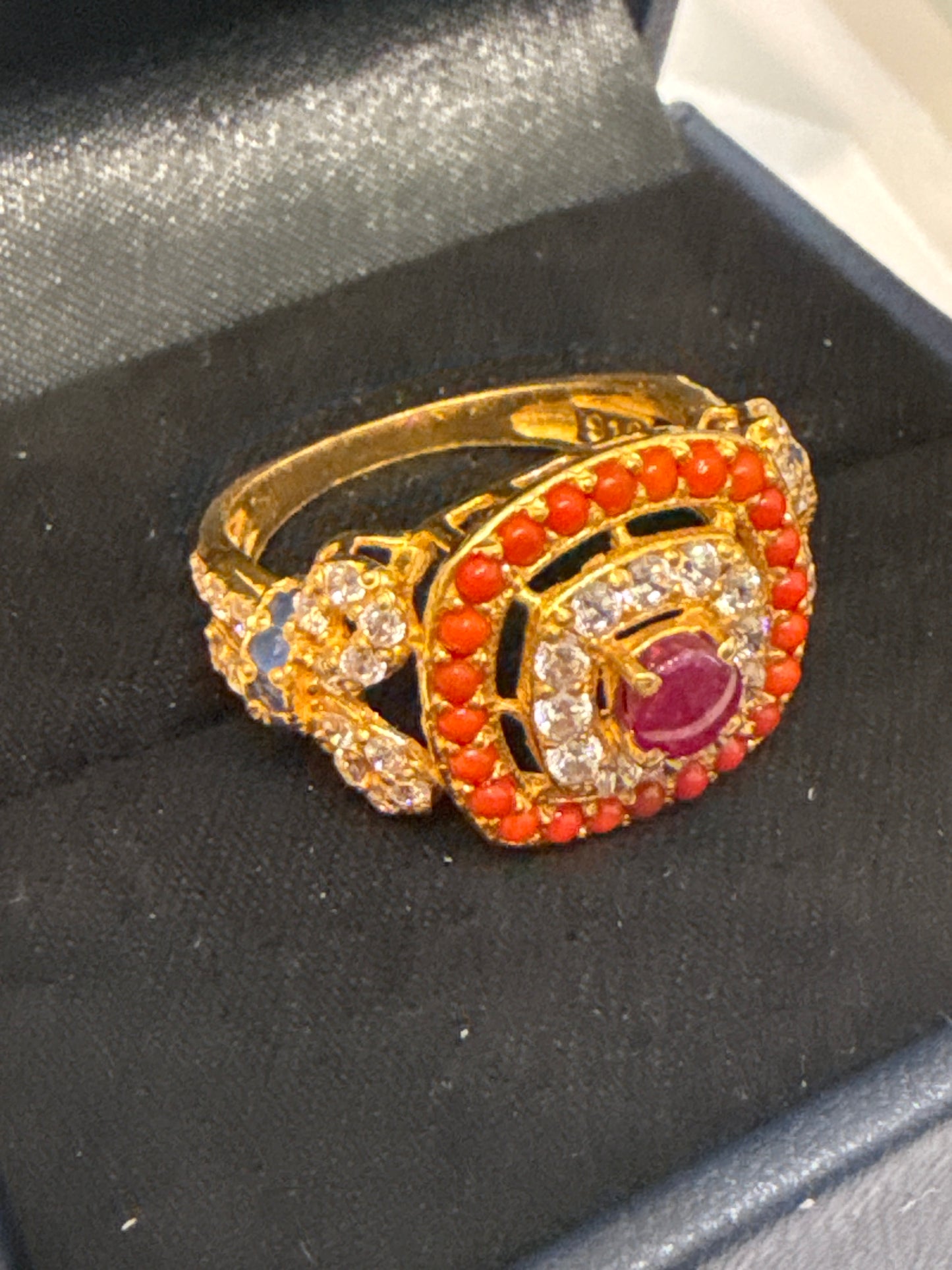 Gemstone Ring 22K Gold 7.5Size , Weight: 5.6g SKU:RW088