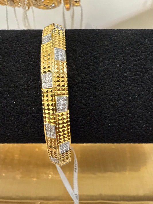 ORO Italian Designer 22K Yellow Gold decorated with Rhodium Stackable Bangle 2.6 inches - 26.35g SKU:BR0025O