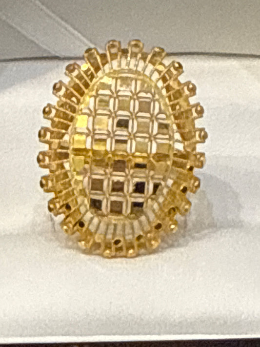 Dubai Morden Oval Design Laser Cut High Polish Shine Ring 22K Gold Size 8, Weight: 4.8g SKU:R153W