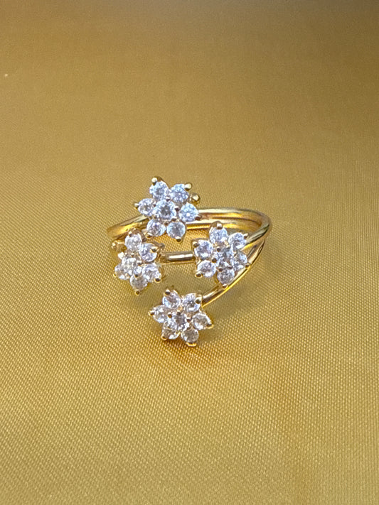 Ring 22K Gold Size 7, Weight: 4.2g  SKU:R010