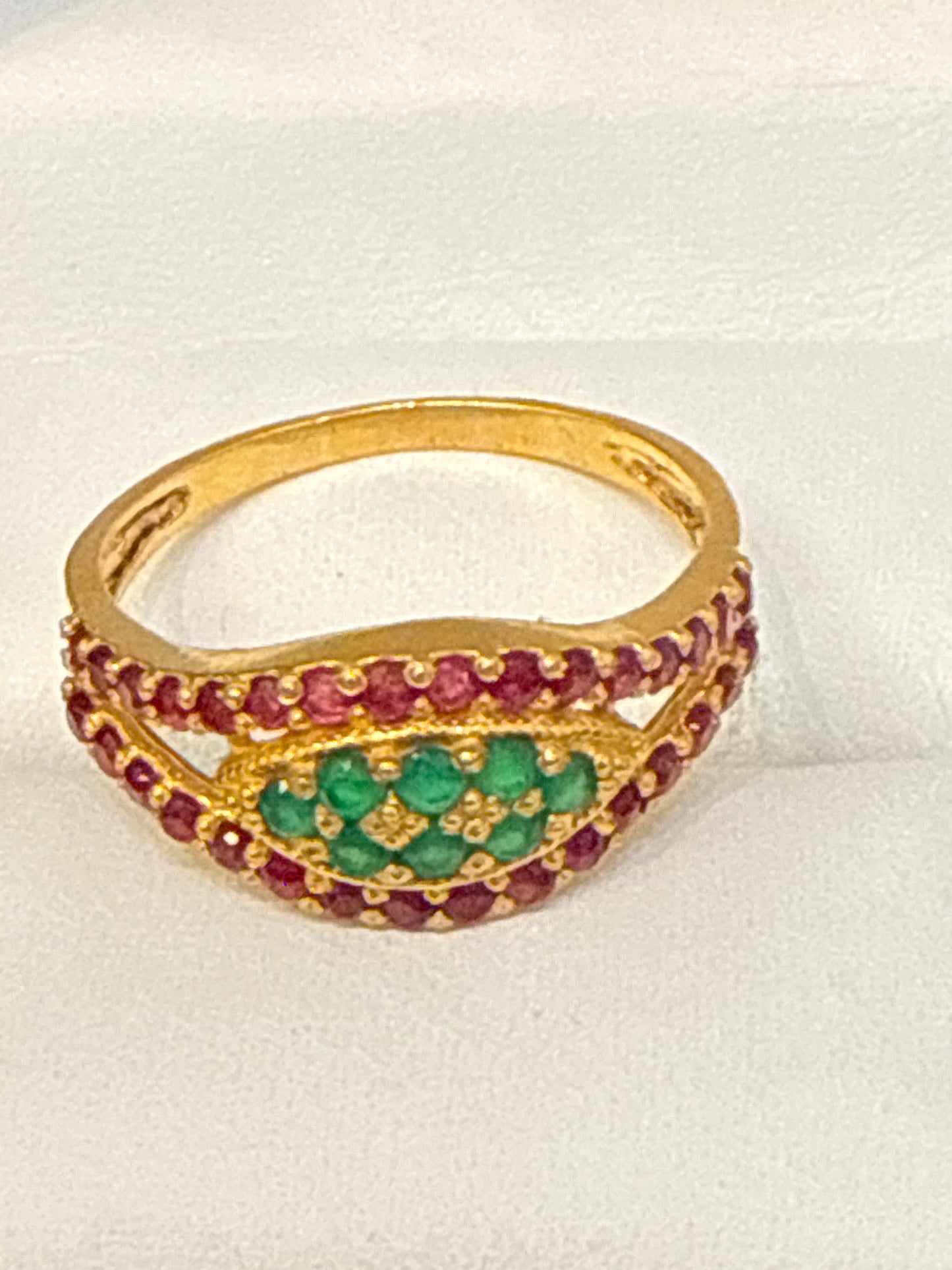 Ring 22K Gold Size9, Weight: 3.9g SKU:RW076