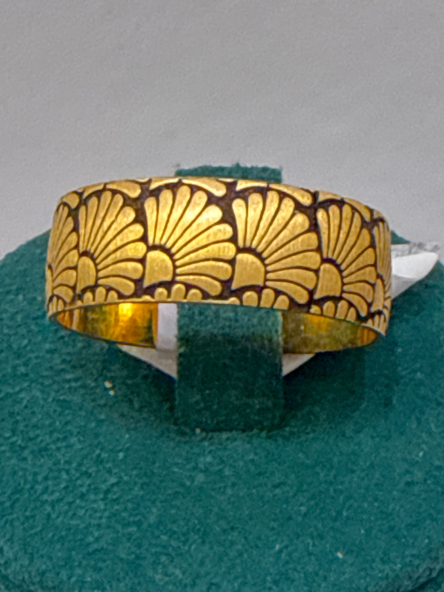 Wedding Band with Matt Polish and Black Enamel Design in 22K Gold Size 9.5, 5.6g  SKU: R0221M