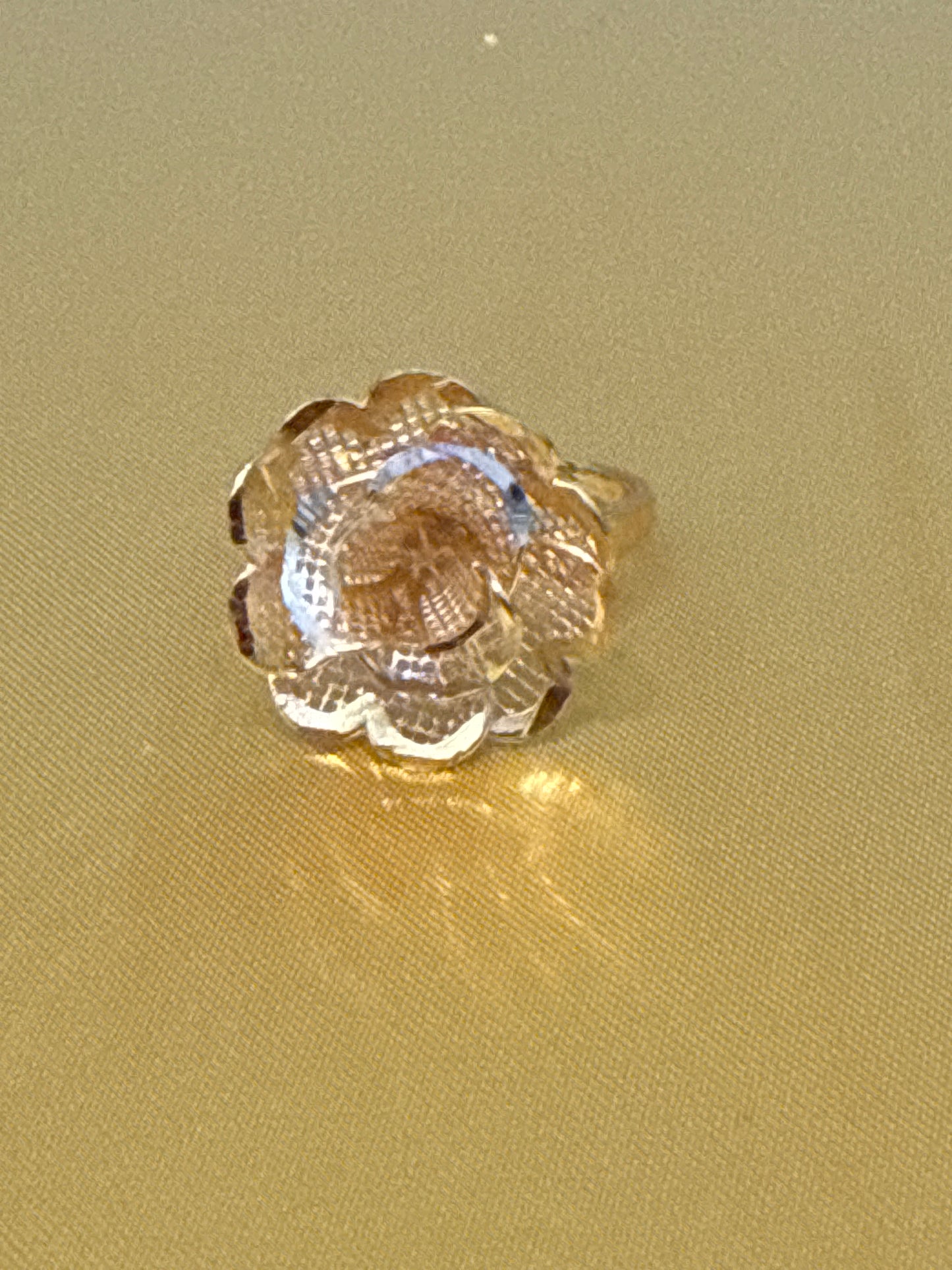 3d Flower in Rose Gold and Rhodium Plated Design a True Masterpiece in Modren Contemporary Design 22K Gold Size 6.5, 4.3g  SKU: R0158W