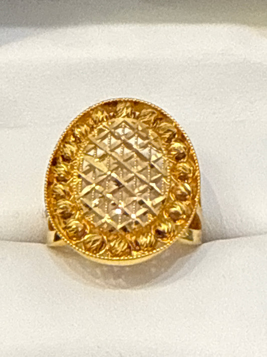 Dubai Morden Oval Design Laser Cut High Polish Shine Ring 22K Gold Size 7, Weight: 6.2g SKU:R188W
