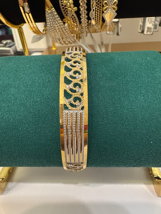 ORO Italian Designer 22K in two Color Yellow Gold and Rhodium Plated Stackable Bangle 2.6 inches - 19.78g SKU:BR00731O