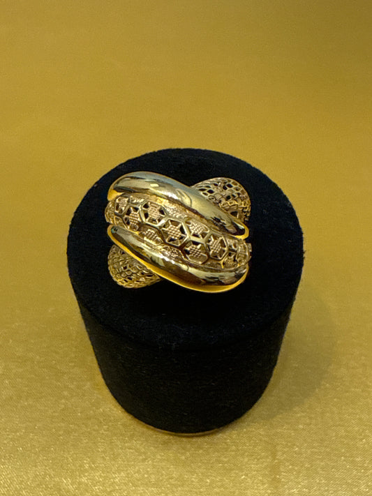Exaggerated Bold Designer Inspired Party Ring with filigree Details in 22K Gold Size 8.75, 6.0g  SKU: R0239W