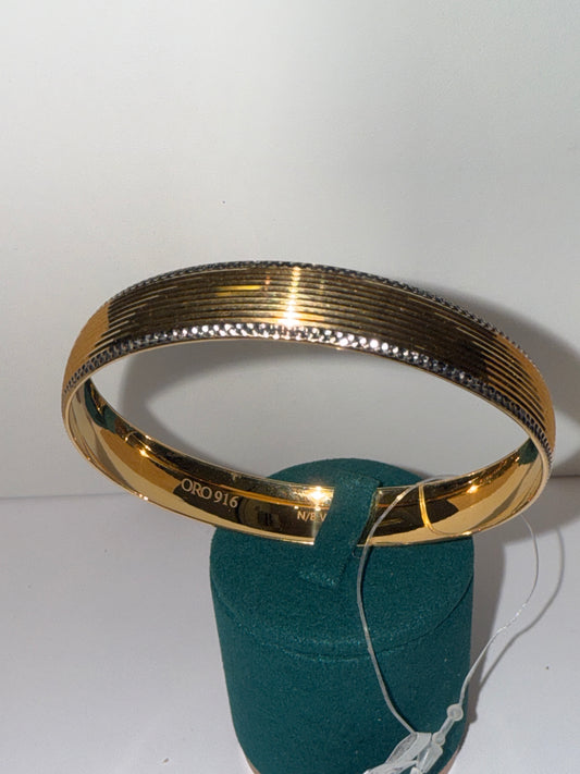 Oro - Italian Designer 22K in two Color  Gold and Rhodium Plated Stackable Bangle. 23.28g, 2.6 inches -  SKU: BR074