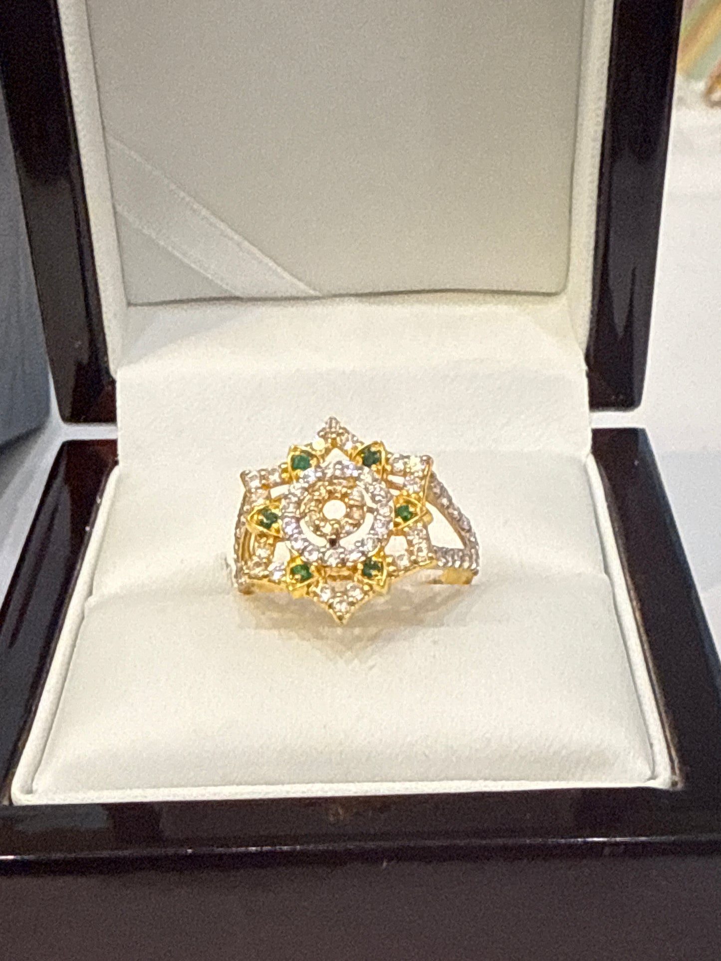 Modern Red & White Ruby and Crystal Stones 0.8 CT Floral Ring 22K Gold Size Adjustable 7, 3.8g  SKU: R0154W