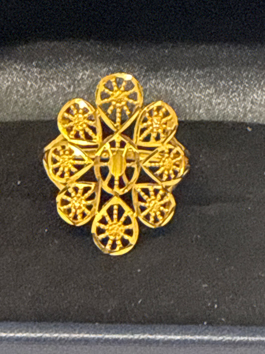 Dubai Morden Oval Design Laser Cut High Polish Shine Ring 22K Gold Size 8, Weight: 2.7g SKU:R199W