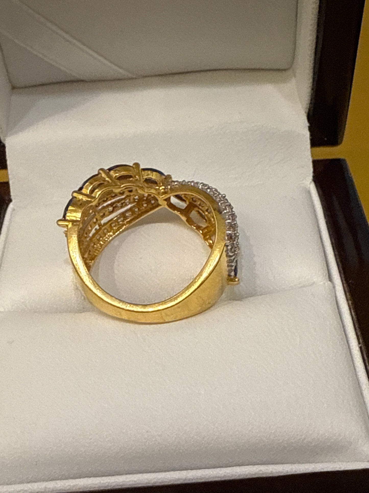 Ring 22K Gold Size5.5, Weight: 5.7g  SKU:R137w