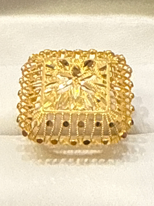 High Polished Square Open Gallery with Filigree Italian Designer inspired Elegant Light a weight Party Ring with a Modern Twist with 22K Gold Size 8, 5.0g  SKU: R0151W