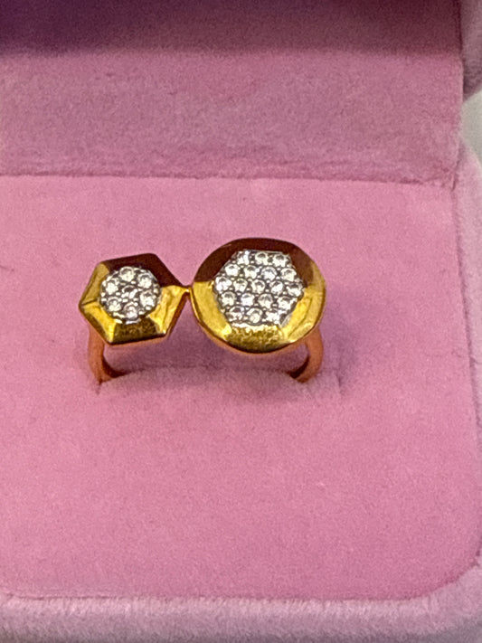 Italian Modern Style Ring White Sapphire Crystal 1.0 CT,  22K Gold Size: 7, Weight: 3.3,  SKU:R170W