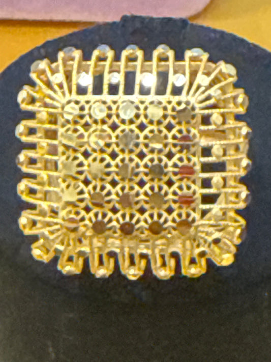 High Polished Reflective Square Shaped Open Gallery with Filigree Italian Designer inspired Elegant Light a weight Party Ring with a Modern Twist with 22K Gold Size 8, 4.6g  SKU: R0168W