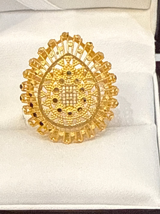 Dubai Arabian Morden Design Laser Cut High Polish Shine Ring 22K Gold Size 8, Weight: 4.8g  SKU:R180W