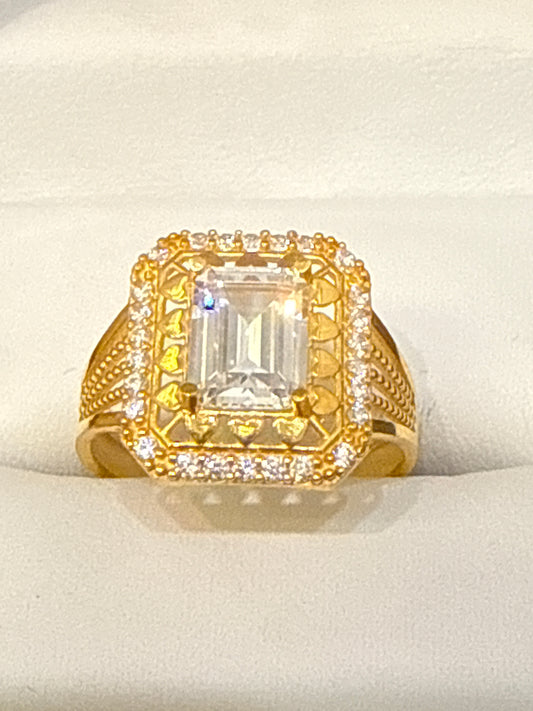 Ring 22K Gold Size 8, Weight: 4.1g  SKU:R107w