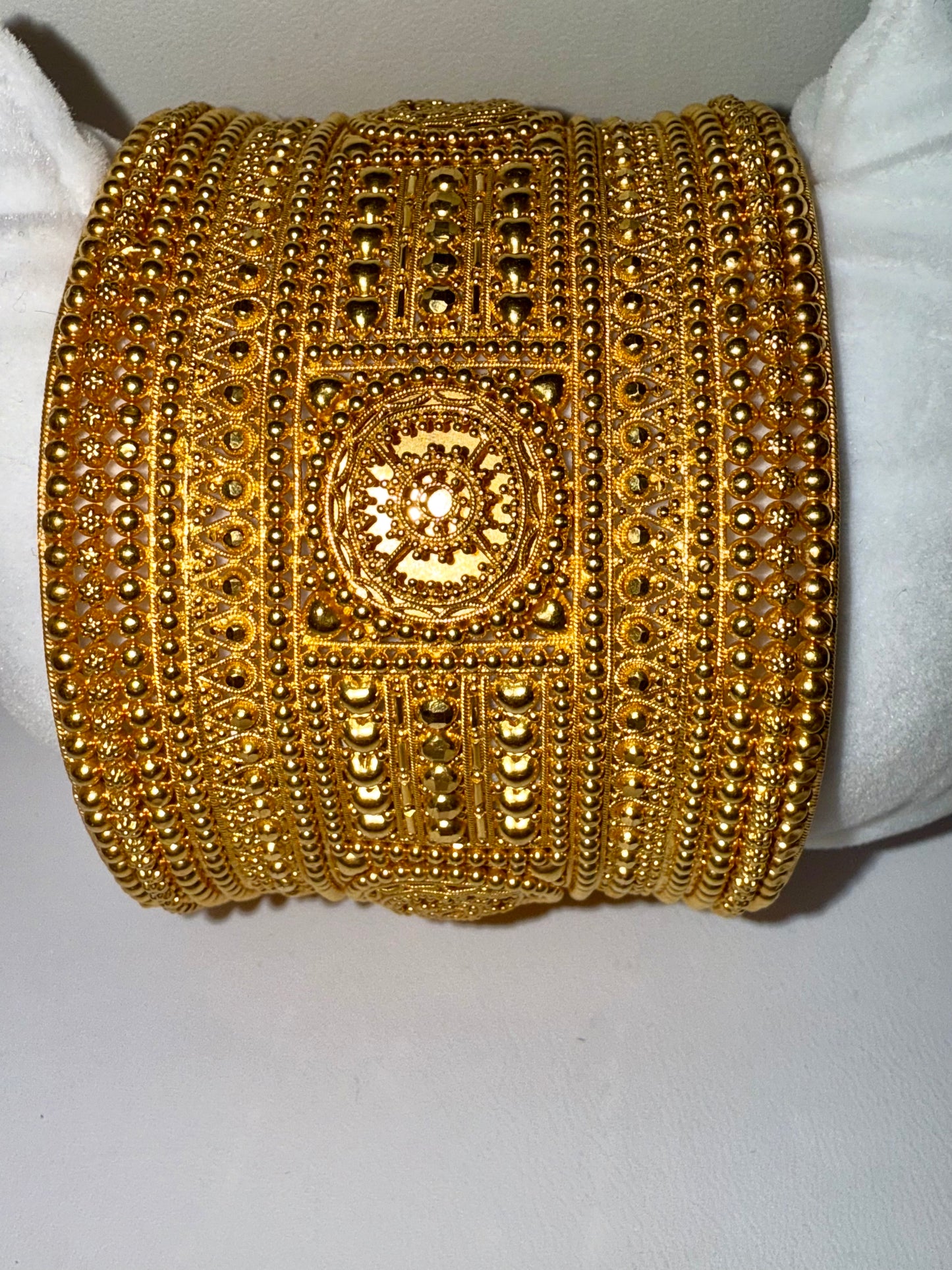 22K Gold Handmade Wedding Wide bangle 90.4g SKU BA002