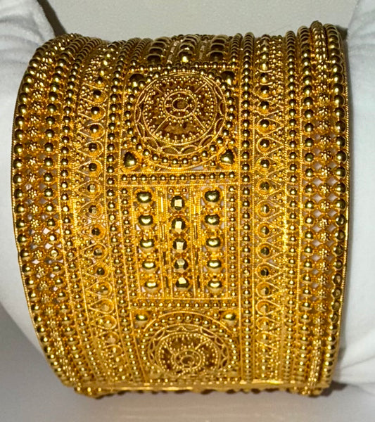 22K Gold Handmade Wedding Wide bangle 90.4g SKU BA002